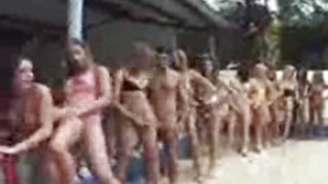 Black TGirls Hardcore-Little Tara sexo gratis as brasileirinhas fodida por Tony Top!