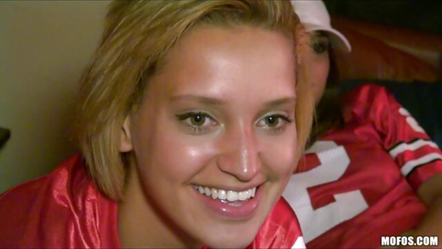 Nadia-yr-velha vídeo de pornô da brasileirinha all-star
